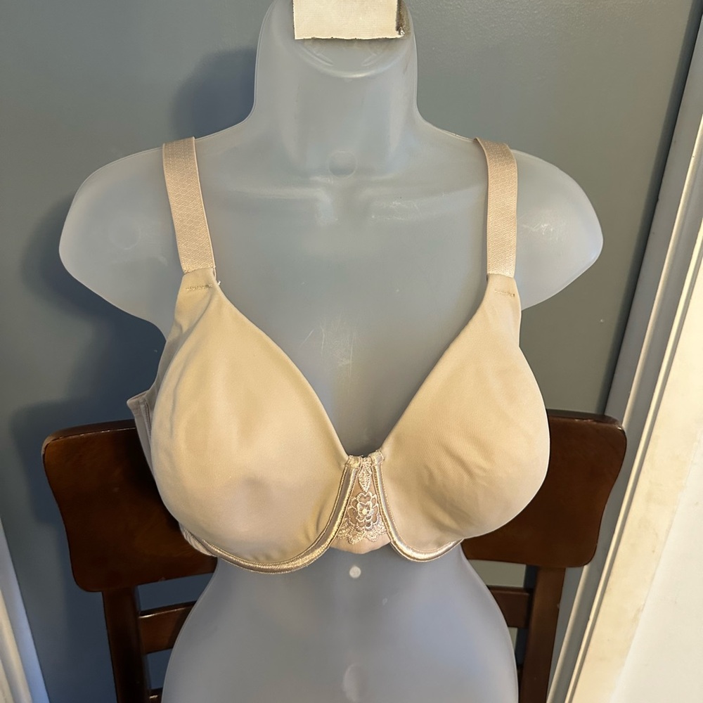 Vanity Fair Light Beige Bra